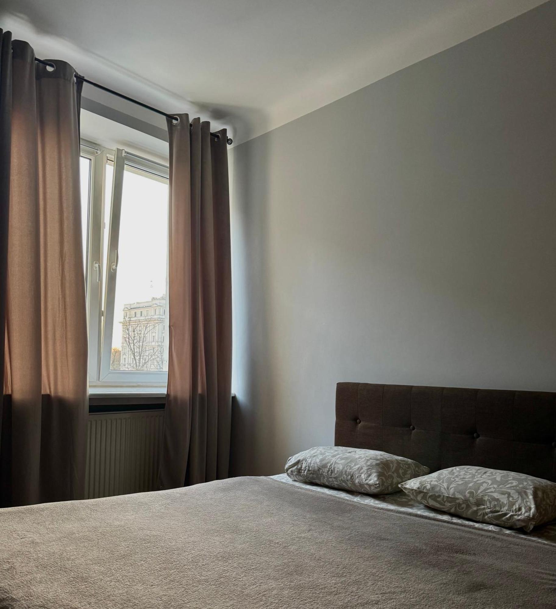 K22 Andersa 12 M Ratusz Arsenal Apartment Warsawa Bagian luar foto